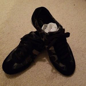 Coach Kinsley Sneakers NWOT